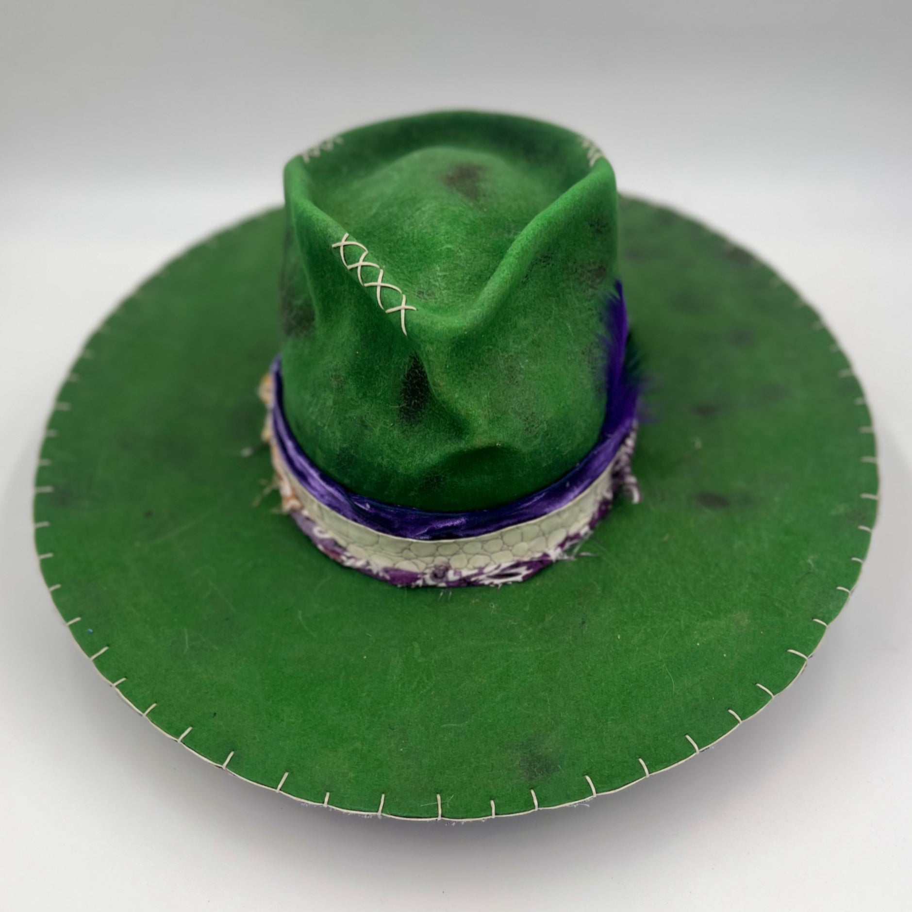 Riddle Me This image 0